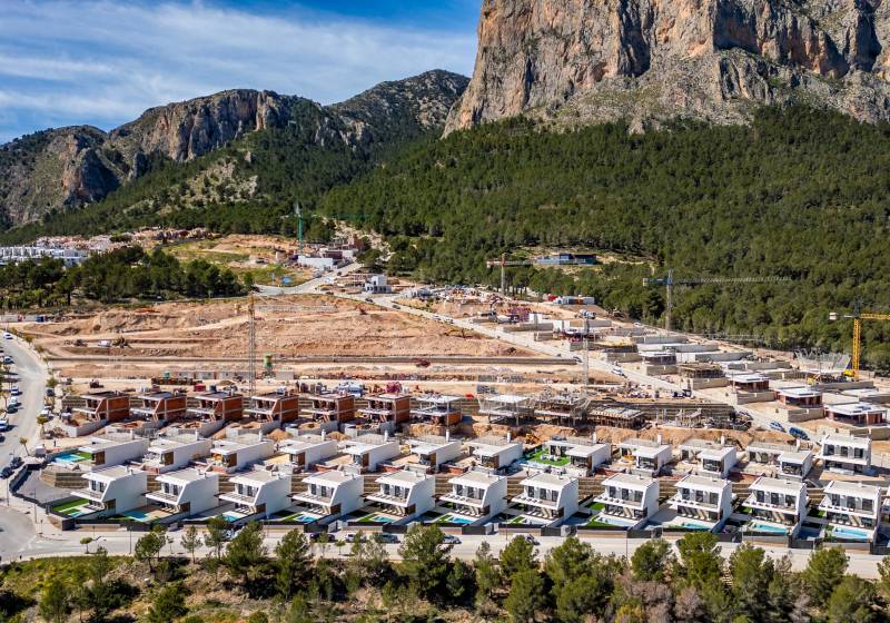 Villa - Nouvelle propriété de construction - Polop - Polop