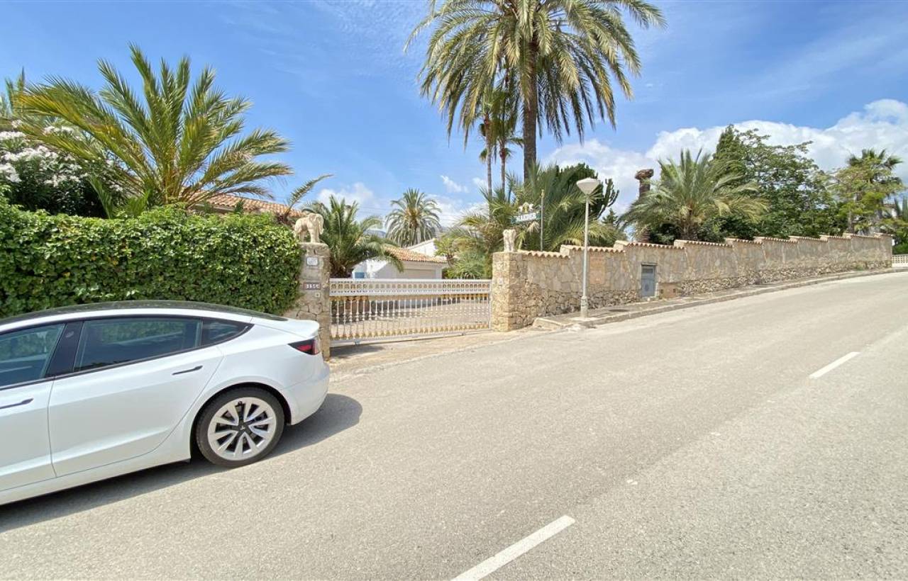 Villa - Wiederverkaufseigenschaft - Calpe - SCR0264